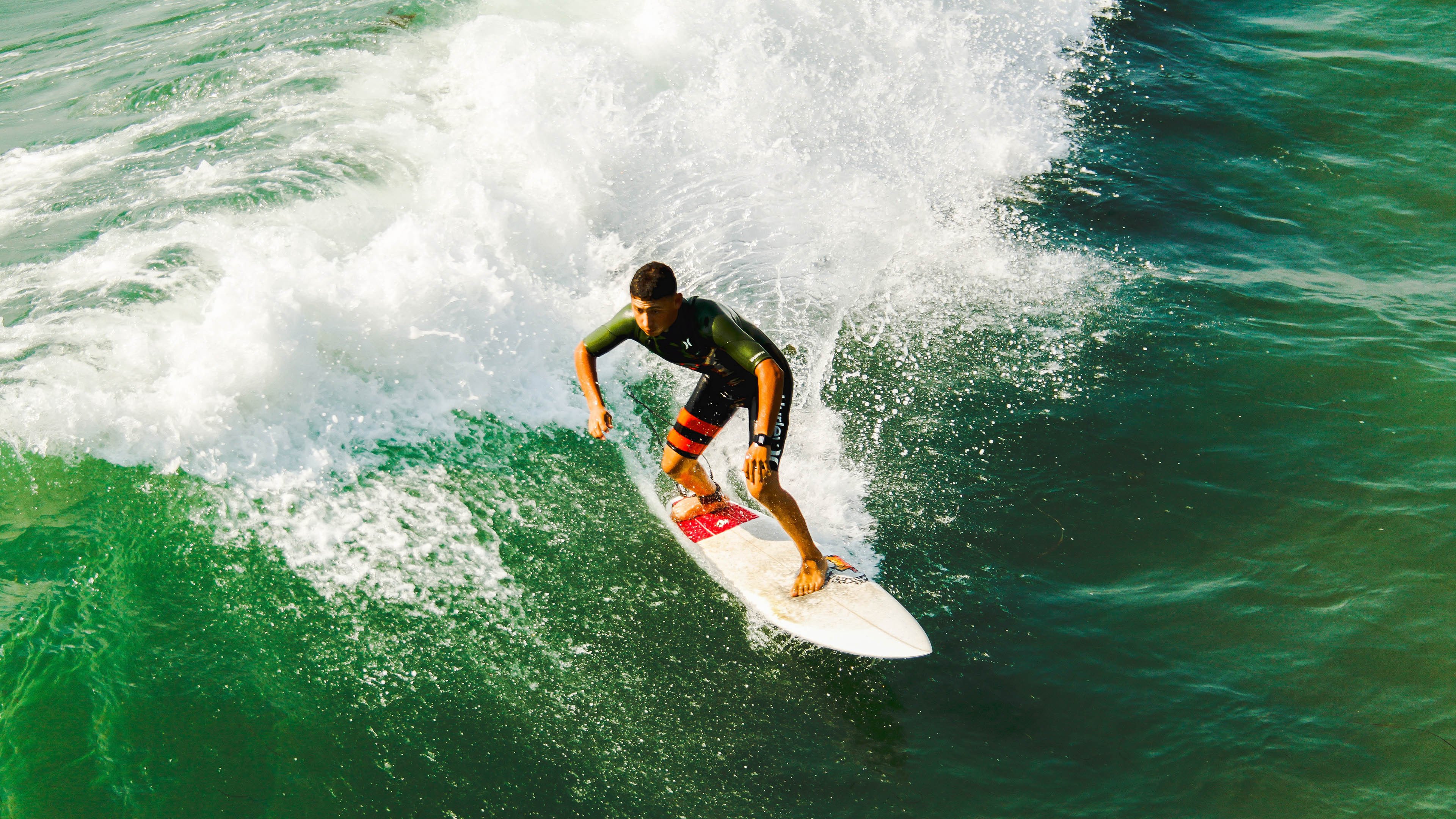 冠军选手出发入水角度数据曝光